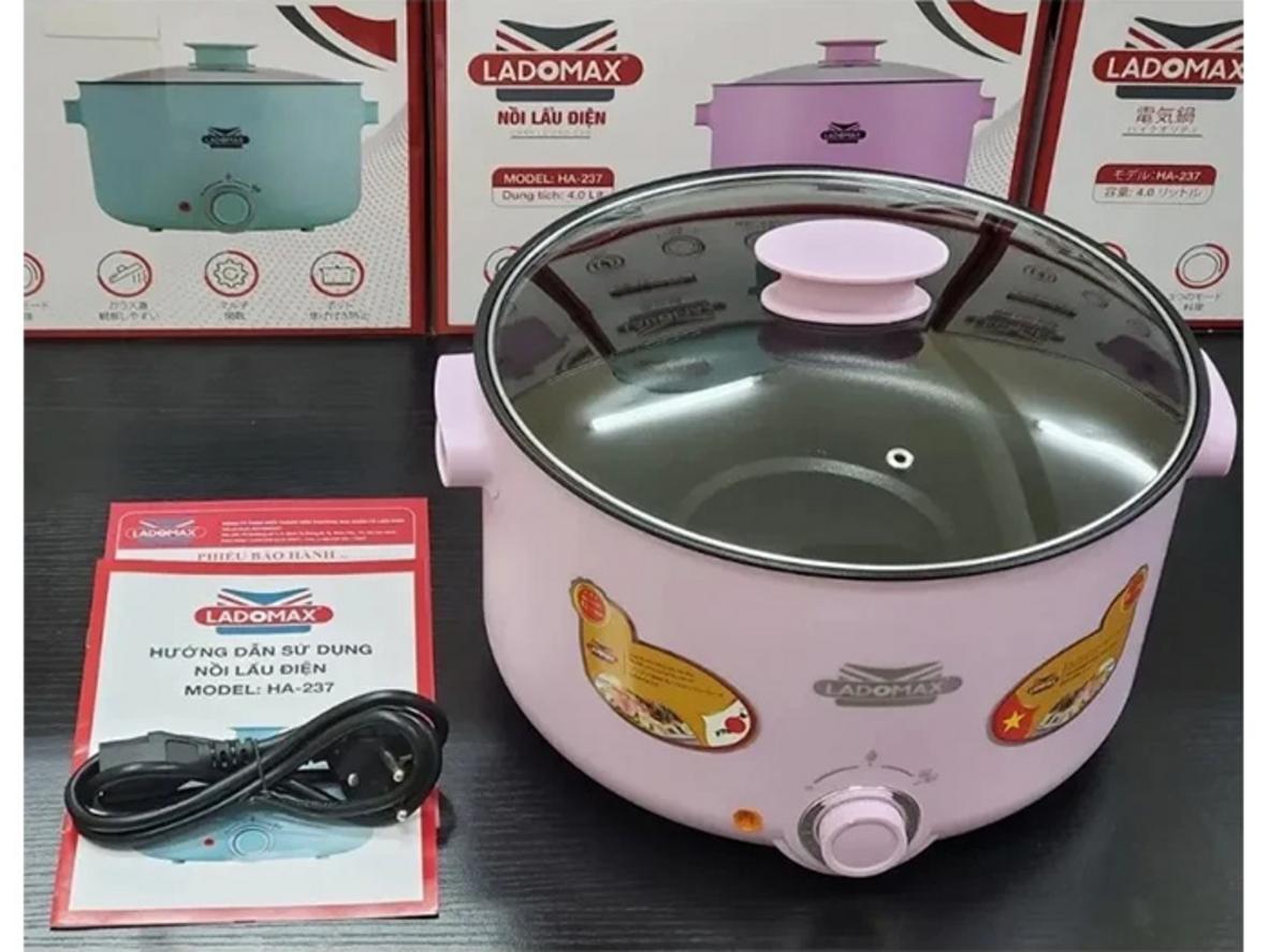 Công suất 1300W cho khả năng sôi nhanh