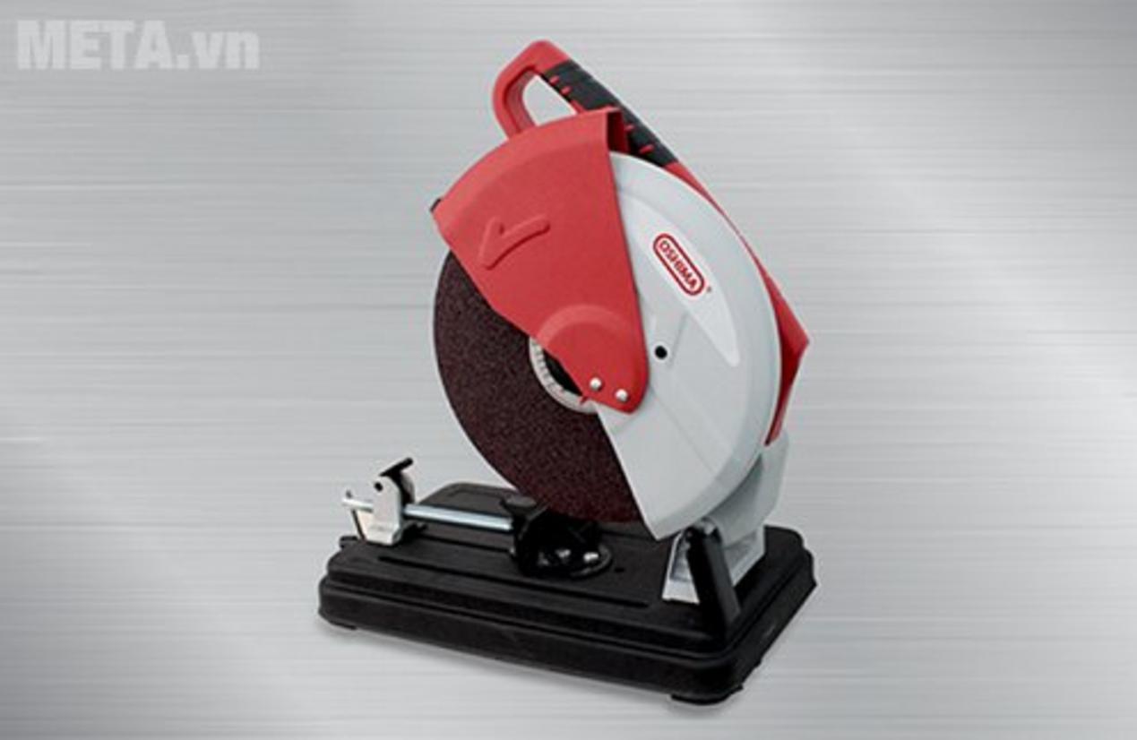 Công suất mạnh 2.500W cho năng suất cao khi cắt sắt và ống thép, giảm thời gian hoàn thành công việc.