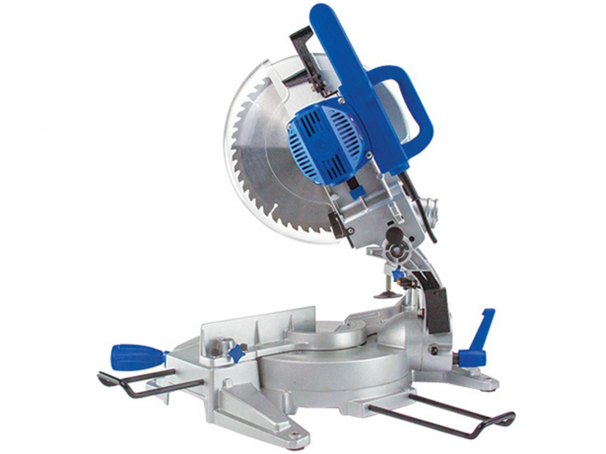 Motor công suất mạnh trên HCA255 — phù hợp cho công việc liên tục trong xưởng nhỏ chuyên nghiệp.