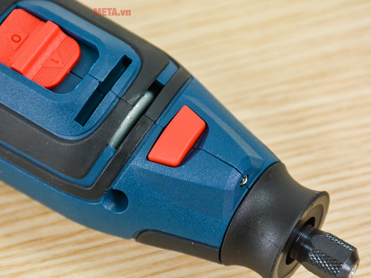 Đầu cặp 3.2 mm tương thích nhiều phụ kiện — hiển thị mũi cắt và đá mài điển hình (close-up).