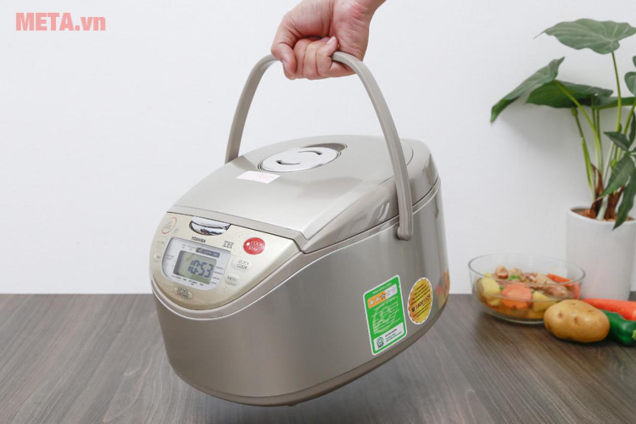 Đáy nghiêng 60° và nhiệt đa chiều giúp cơm chín đều