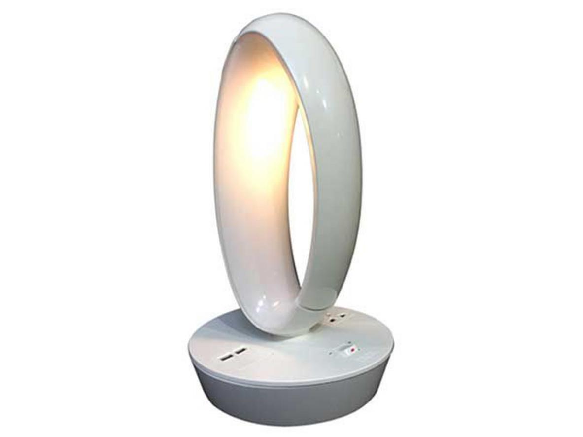 Tổng quan Đèn bàn Led 7W Ovan Lioa SQ-Li530USB (2 cổng USB, 1 ổ cắm đa năng)