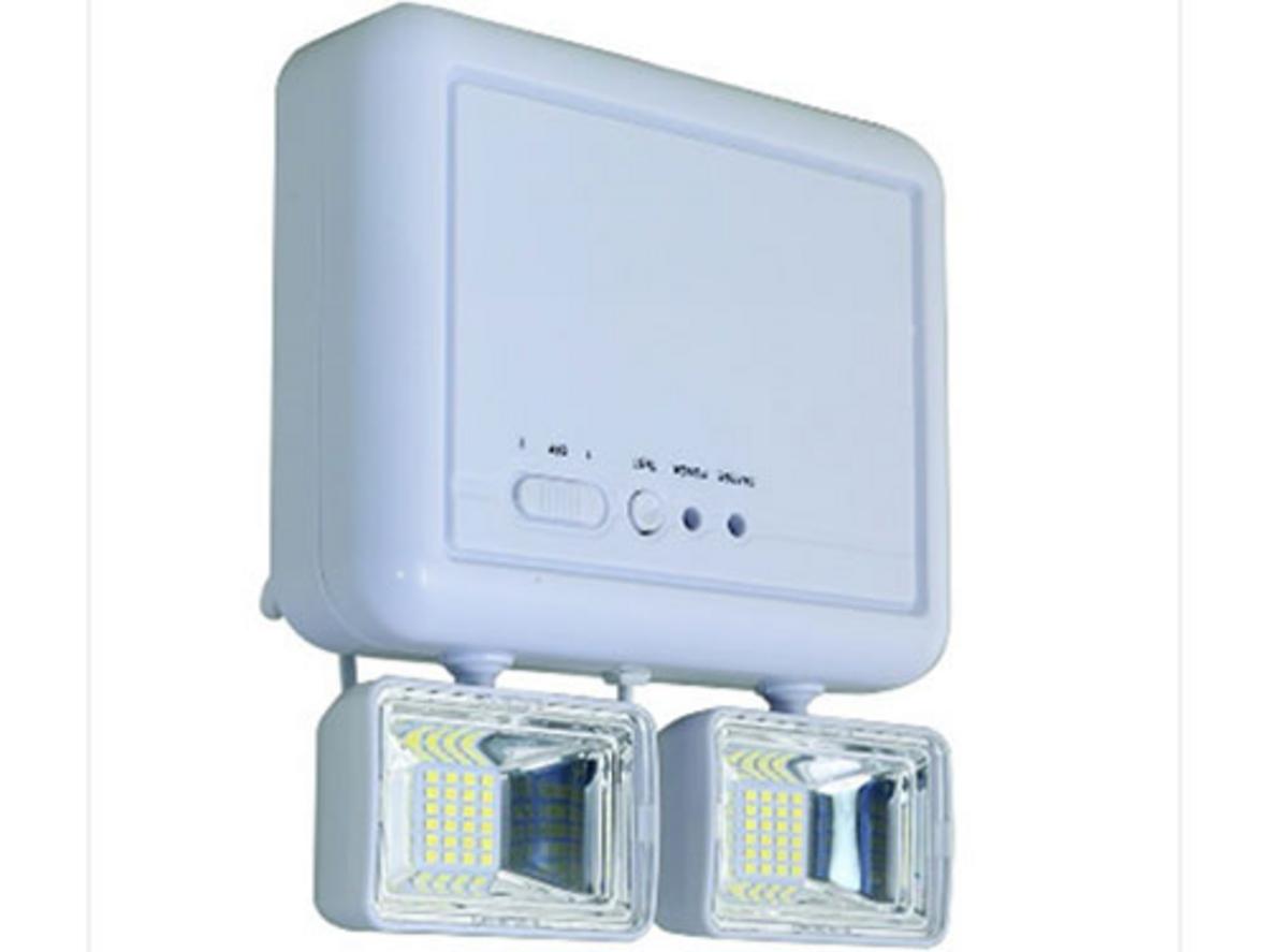 Ánh sáng mạnh mẽ, tiết kiệm của D KC03