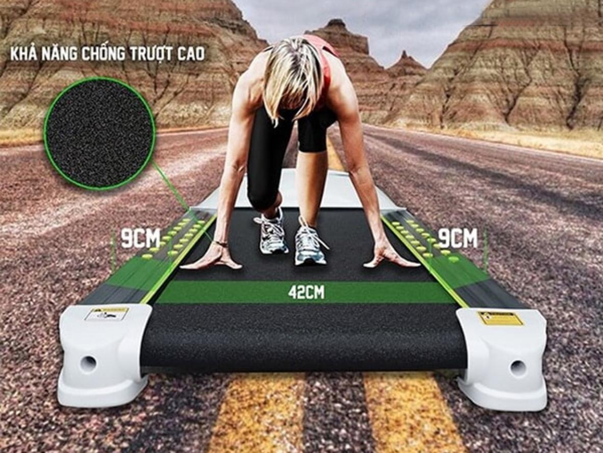 Động cơ DC 2.5HP và hệ giảm chấn cho trải nghiệm êm ái, bảo vệ khớp chân.