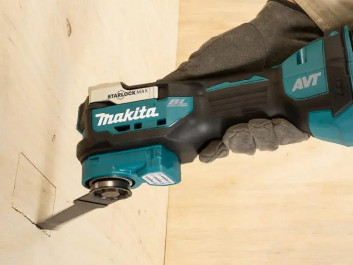 Động cơ không chổi than của Makita DTM52RTJX2, bền bỉ và mạnh mẽ hơn.