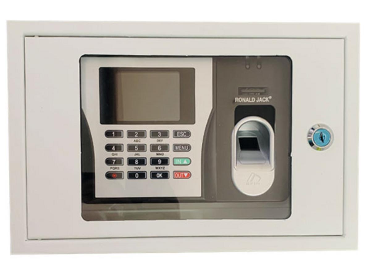 Dung lượng lưu trữ lớn phù hợp cho văn phòng và nhà xưởng vừa và nhỏ (ảnh minh họa: dashboard phần mềm hiển thị lịch sử chấm công).