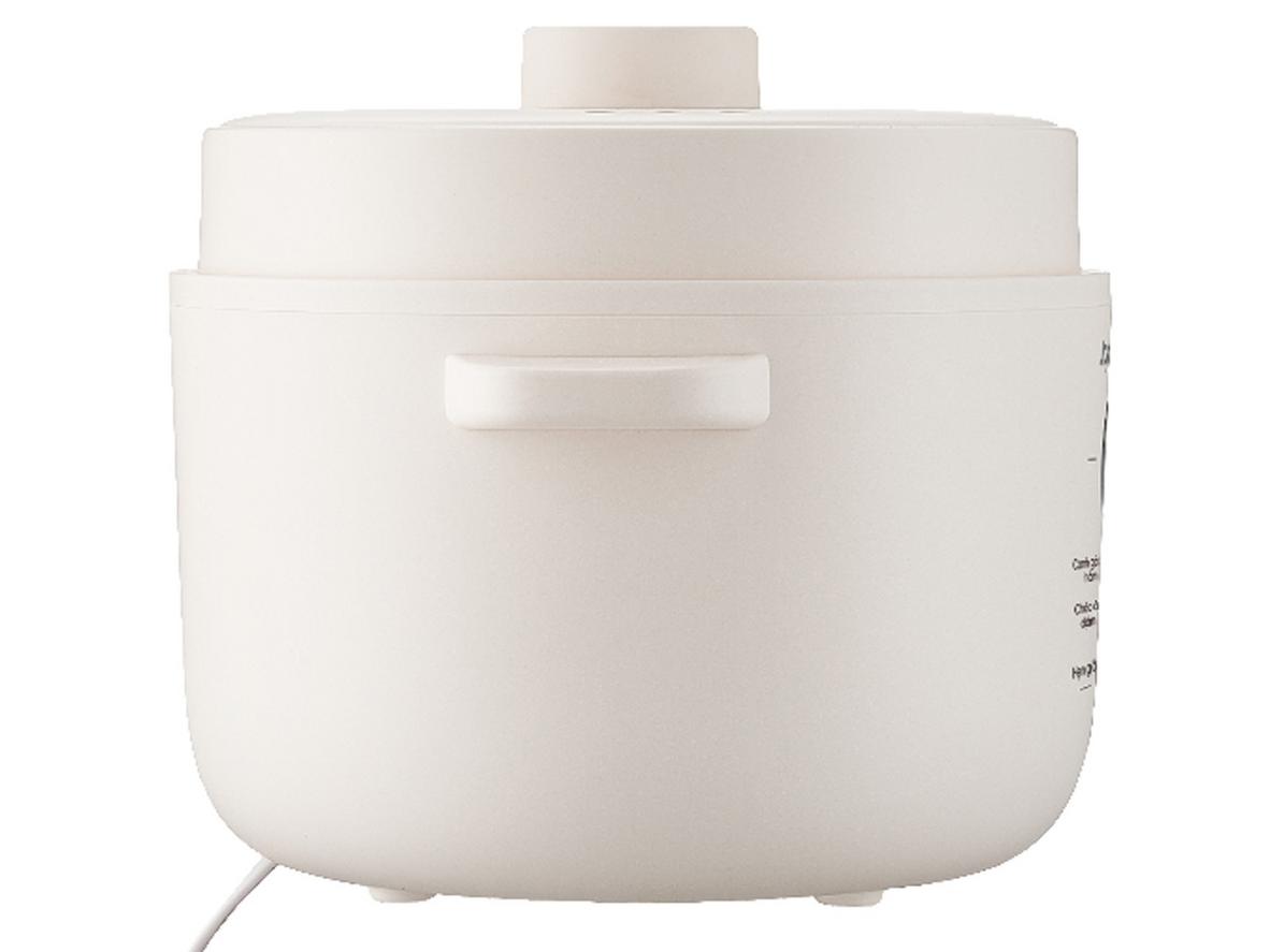 Dung tích 1.8 lít và bộ 3 thố sứ linh hoạt cho gia đình