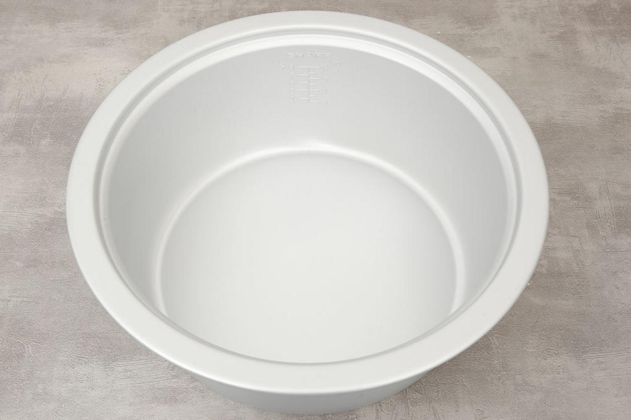 Dung tích 7.8 lít đủ cho mẻ lớn