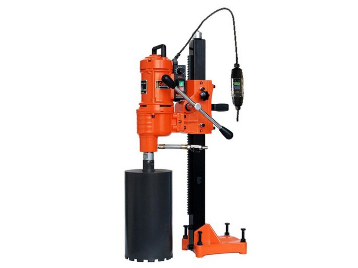 Khoan đến 205mm và sâu 450mm cho công trình