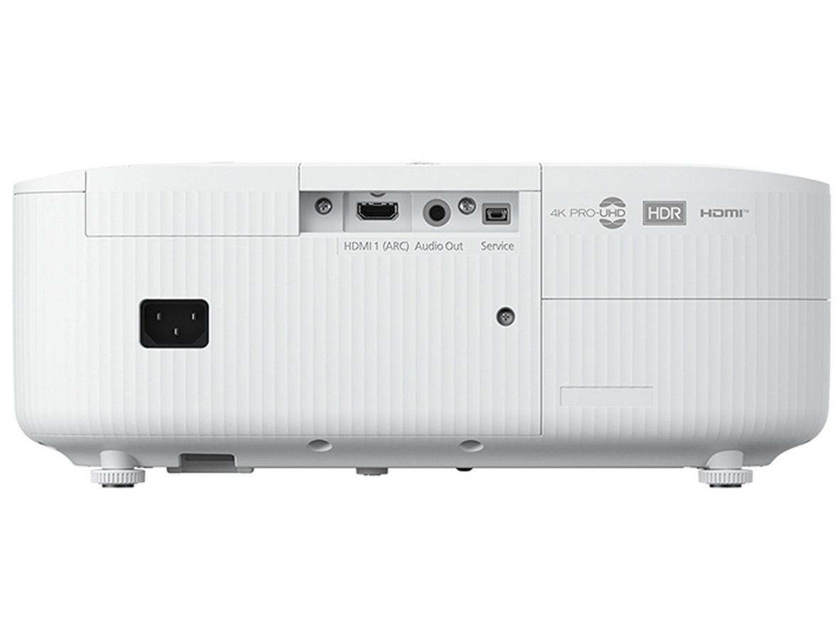 Demo chiếu 4K PRO-UHD vào màn lớn (ngày & đêm).