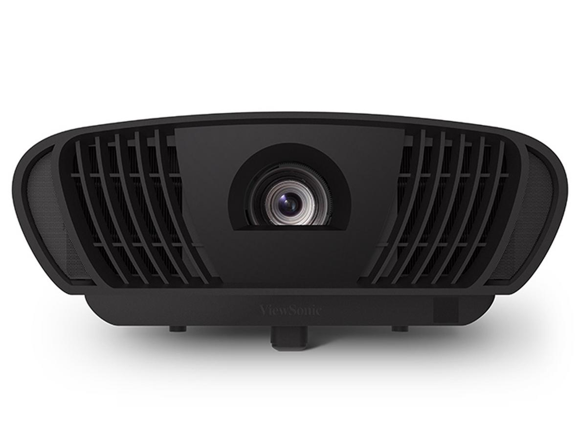 4K UHD + Cinema SuperColor+™ cho màu sắc rực rỡ và chi tiết sâu thẳm (so sánh trước/sau) — đặt ảnh gallery.