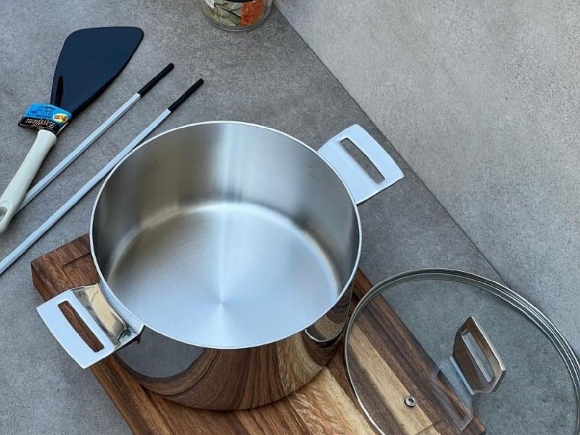 Bề mặt Inox 304 an toàn và dễ vệ sinh