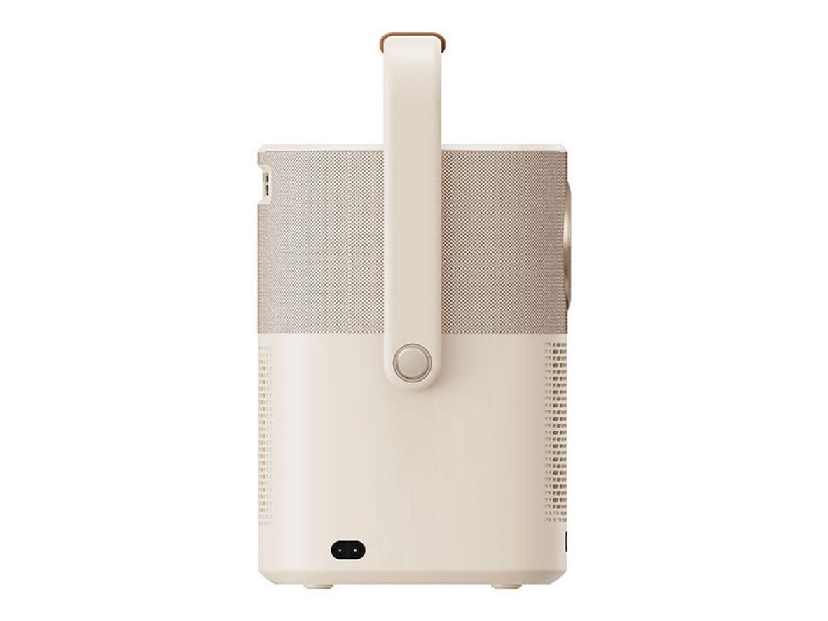 Kết nối Google TV, Wi‑Fi 6 và chế độ Autofocus giúp trải nghiệm mượt mà.