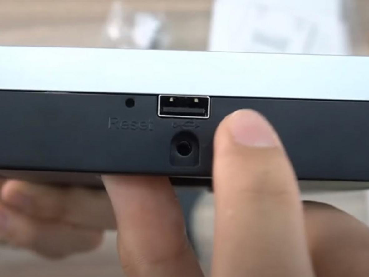 MB40‑VL kết nối Wi‑Fi, điều khiển khóa điện tử — minh họa lắp đặt thực tế.