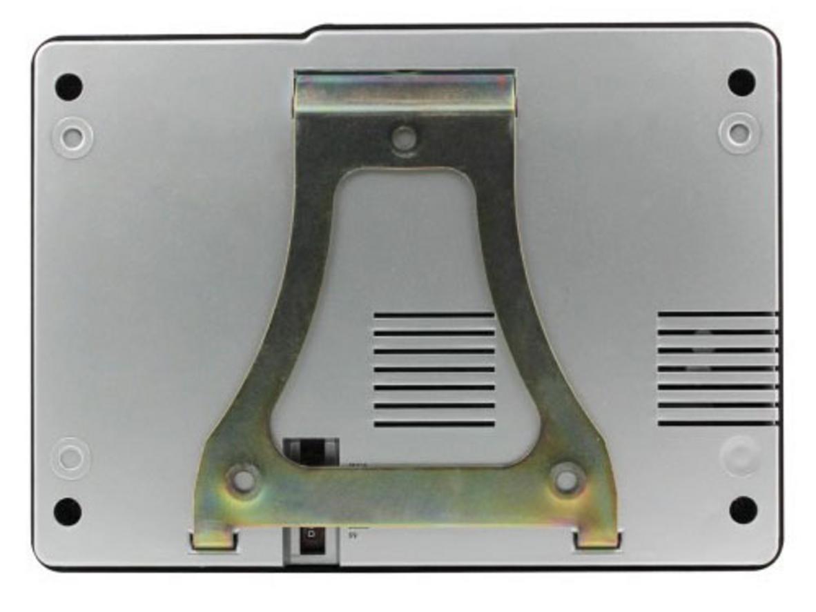 Hình minh họa cổng kết nối và cáp mạng/USB, biểu tượng cloud/đồng bộ dữ liệu.