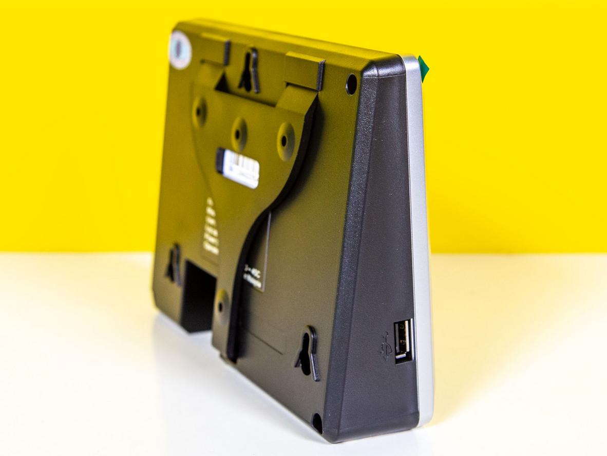 Cổng kết nối TCP/IP và USB trên ZKTeco T8A