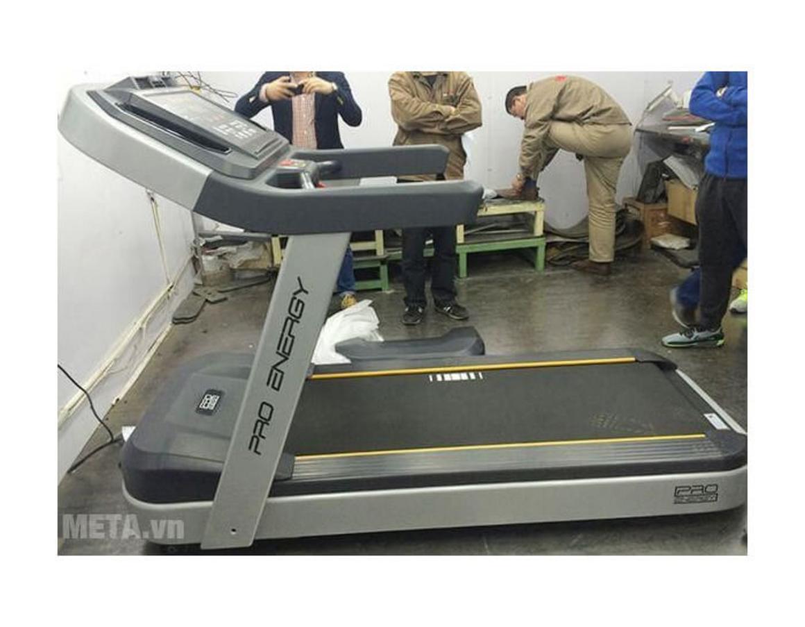 Khung thép chịu lực và kích thước máy Impulse PT300/PT300H — bền cho sử dụng thương mại.