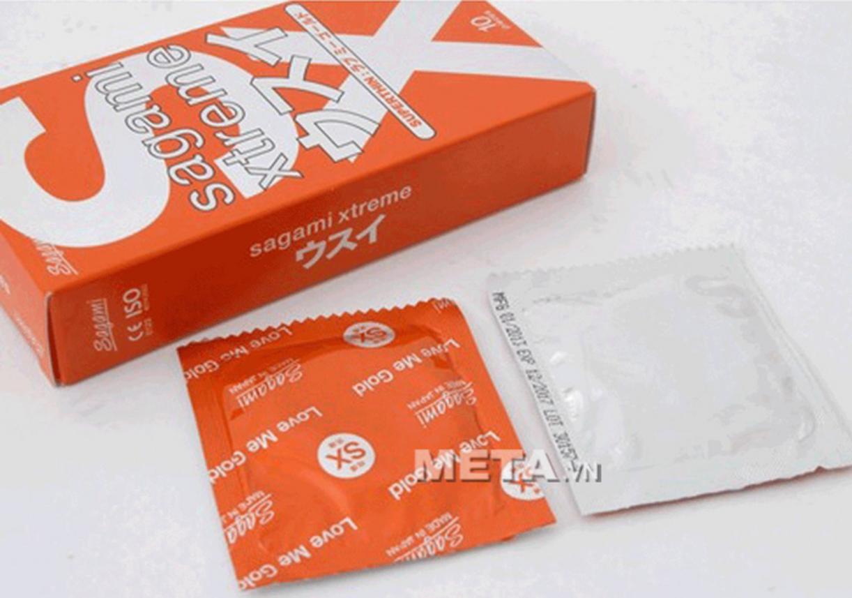 Kích thước ôm sát và 2 nút thắt chống tuột