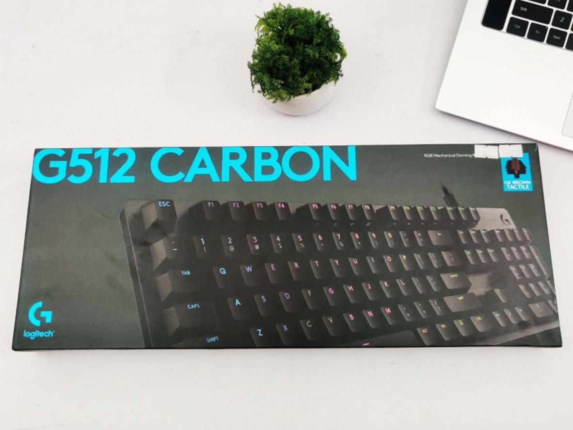 LIGHTSYNC RGB: tùy chỉnh từng phím, đồng bộ cùng hệ sinh thái