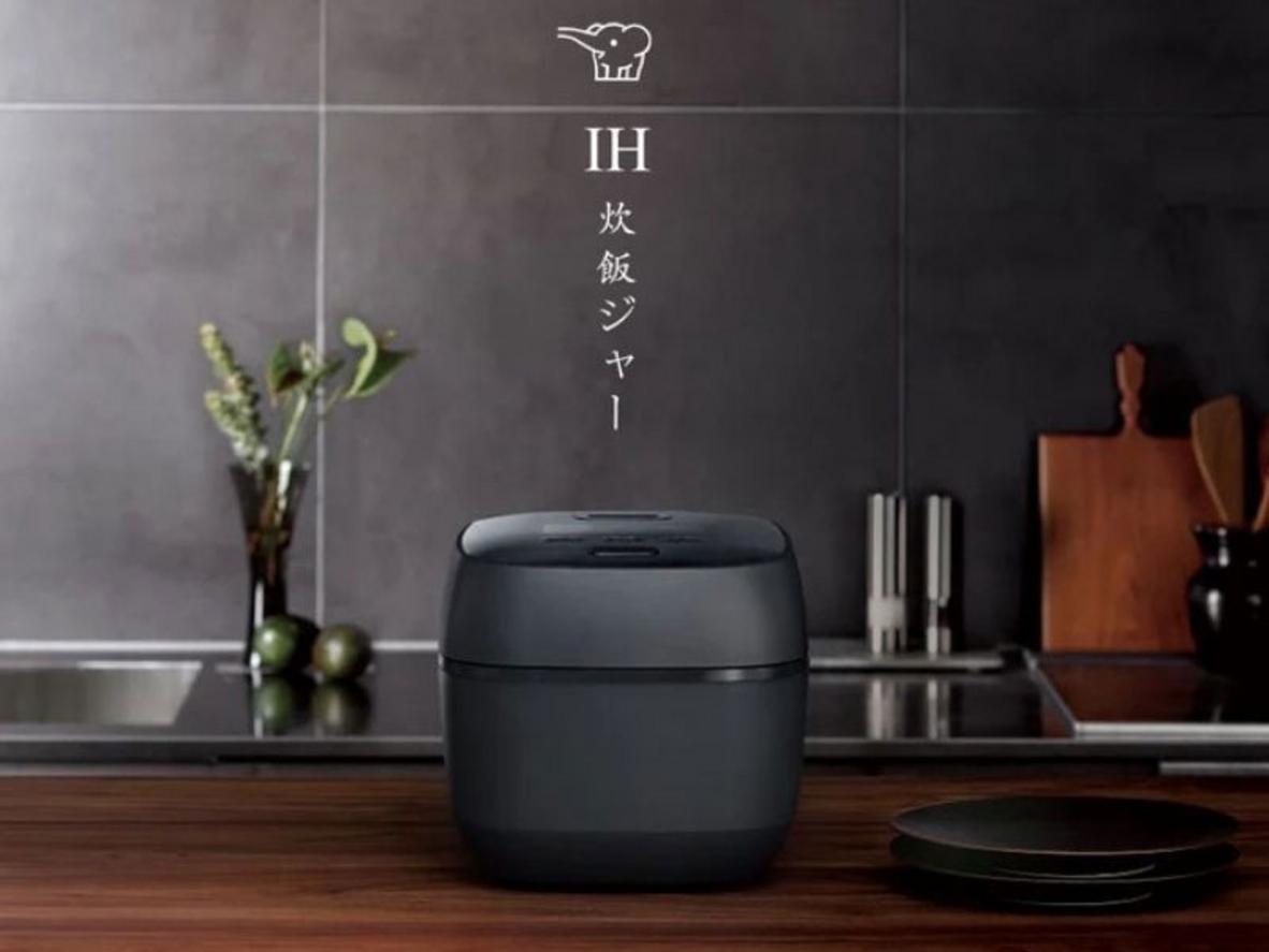 Lòng nồi 4 lớp, dày 1.7mm, chống dính kép