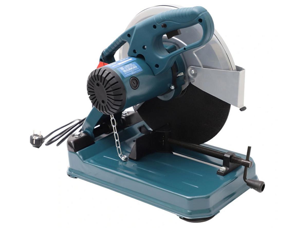 Lưỡi 355mm Mitsukaisho MCS-2000S đang cắt thanh sắt