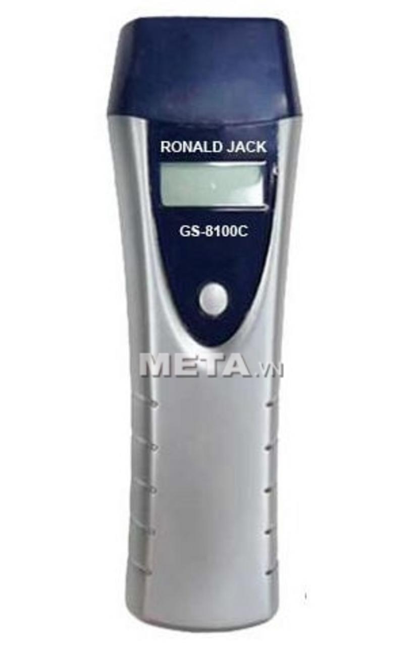 Bộ nhớ lưu trữ lớn cho dữ liệu tuần tra lâu dài (28.000+ bản ghi) — GS 8100C hiện trường hình ảnh mô tả thao tác lưu trữ bằng USB (xuất báo cáo).","imagePrompt":"Close-up of the device screen showing records and a USB cable plugged into a PC for data export.