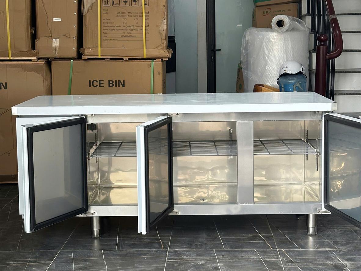Mặt bàn inox chịu lực, vệ sinh nhanh