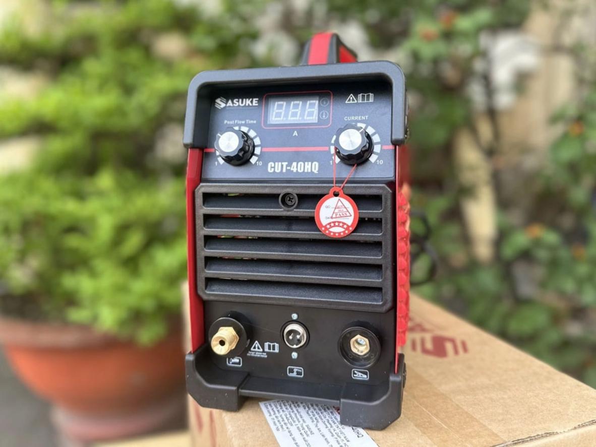 Inverter IGBT giúp tiết kiệm điện và mồi hồ quang dễ (demo hoạt động).