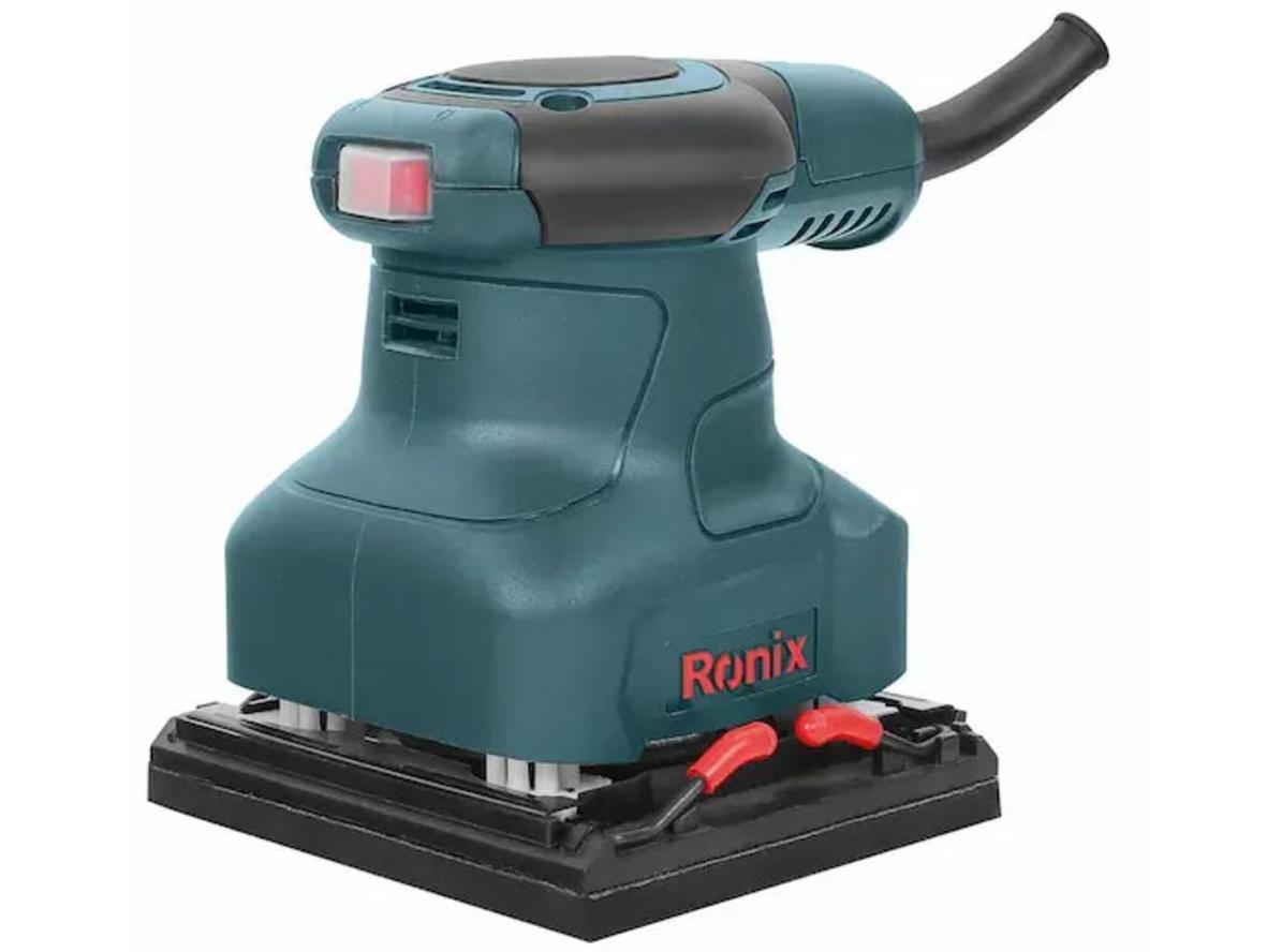 Đế vuông 110x110mm giúp xử lý góc cạnh và mép tủ gỗ dễ dàng.