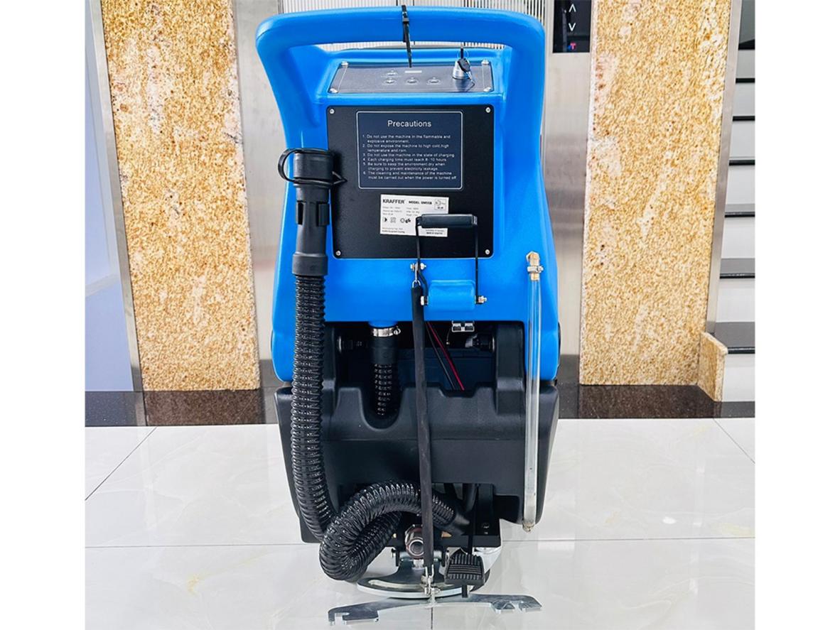 Hệ thống acquy lớn cho thời gian làm việc dài, phù hợp làm việc liên tục ở khu vực không có ổ cắm gần.