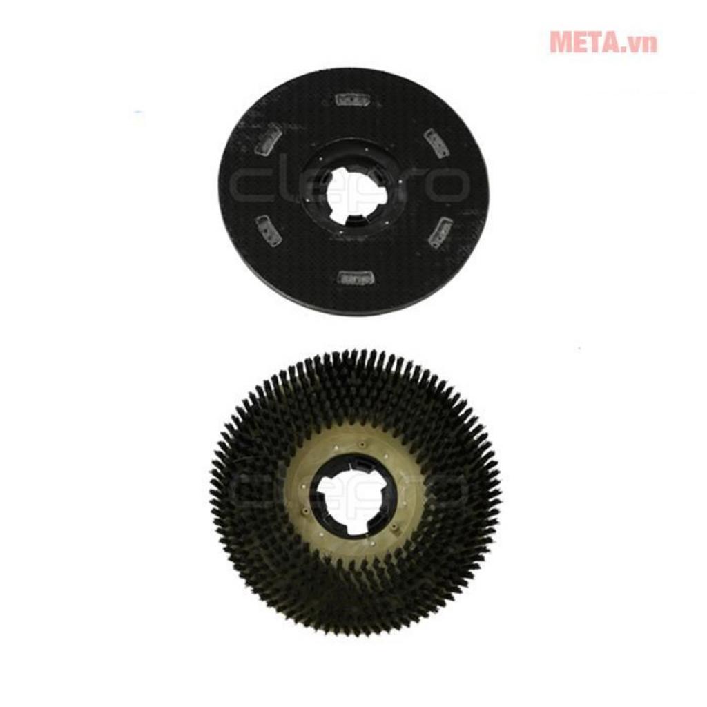 Motor lõi đồng và dây nguồn dài cho phép vận hành ổn định và phạm vi làm việc rộng hơn." ,"imagePrompt":"Detailed shot of the copper motor and long power cord laid out across a warehouse floor; include technician handling the cord.