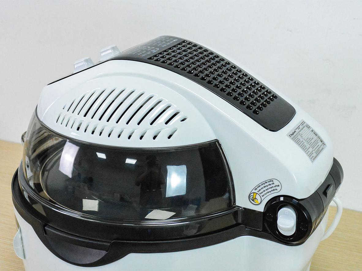 Tổng quan Nồi chiên không dầu xoay 360 độ Nagakawa NAG3302 - 9 lít