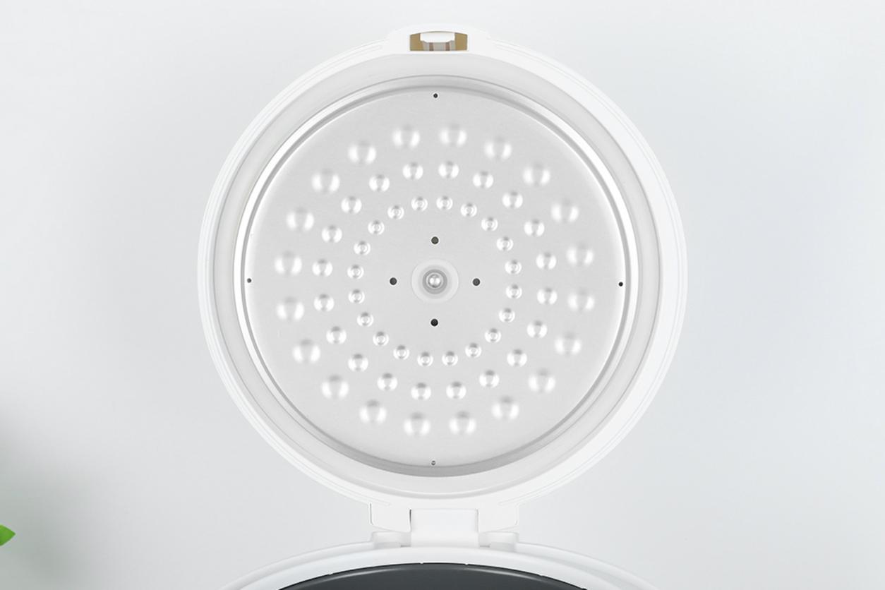 Lòng nồi hợp kim nhôm phủ chống dính, độ dày ~1.5mm.