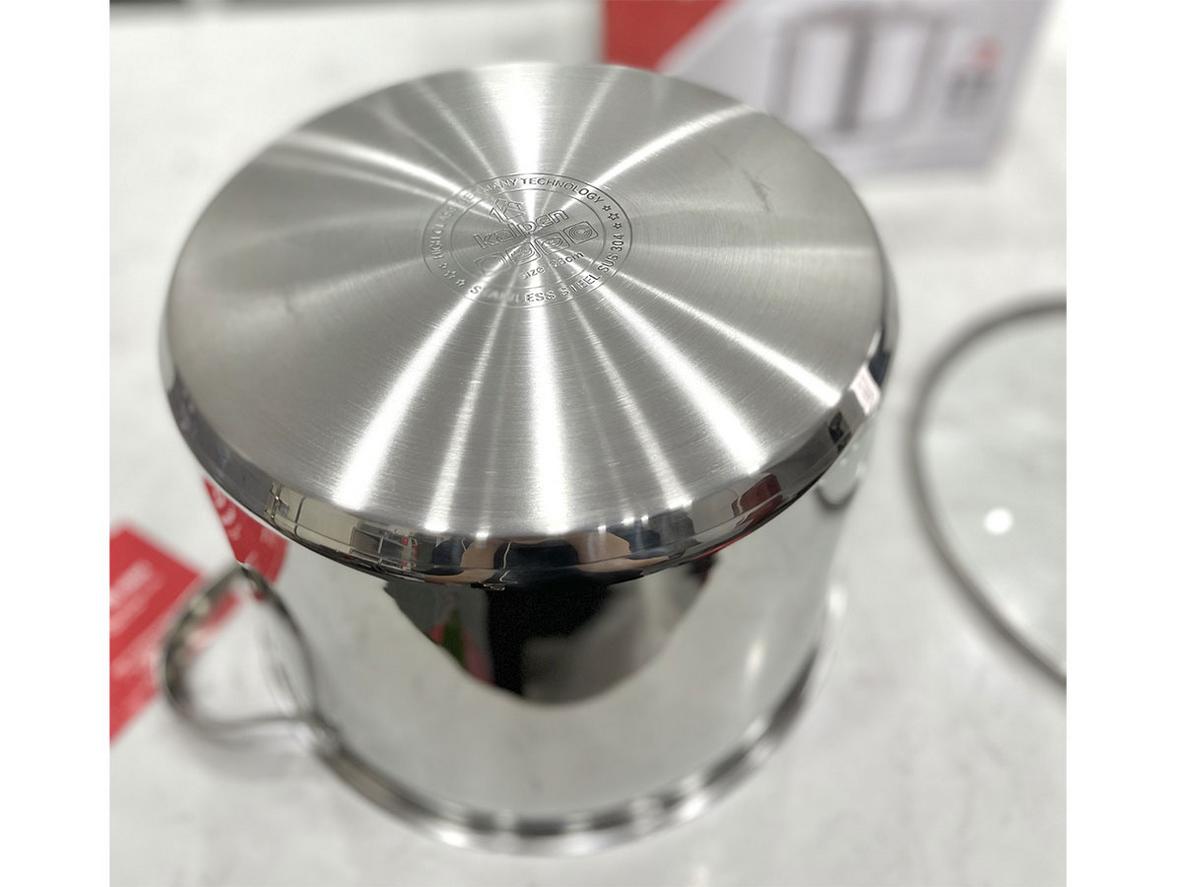Thân nồi làm bằng inox 304 an toàn và dễ vệ sinh
