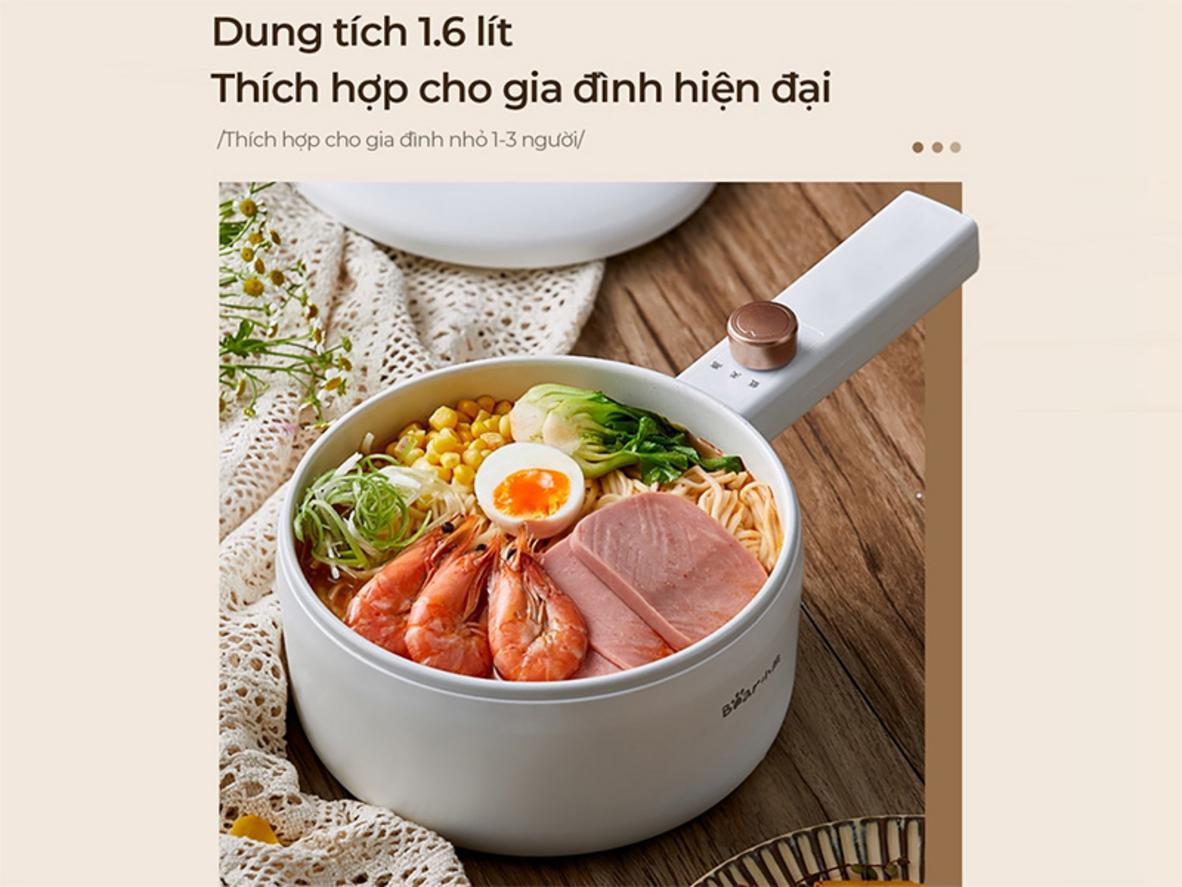 Tính năng an toàn và nắp kính giúp nấu yên tâm hơn.