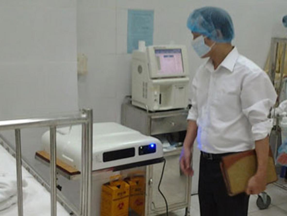 Buồng phản ứng PCO với đèn UV-C và bề mặt xúc tác