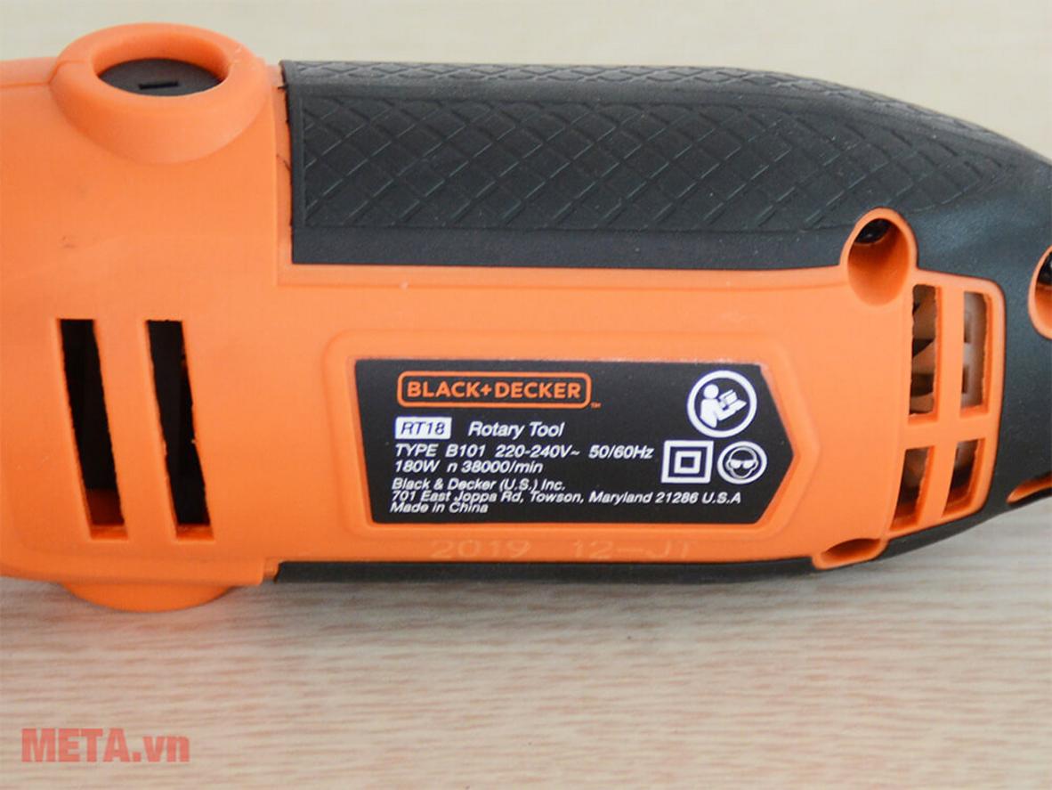 Bộ phụ kiện 110–114 món đi kèm — đa dạng đầu mũi và phụ kiện cho mọi công việc chạm khắc, mài và cắt. (Ảnh minh họa) , imagePrompt: "Arranged 114 accessory bits and the RT18KA in a case, labeled groups for cutting, grinding, polishing."