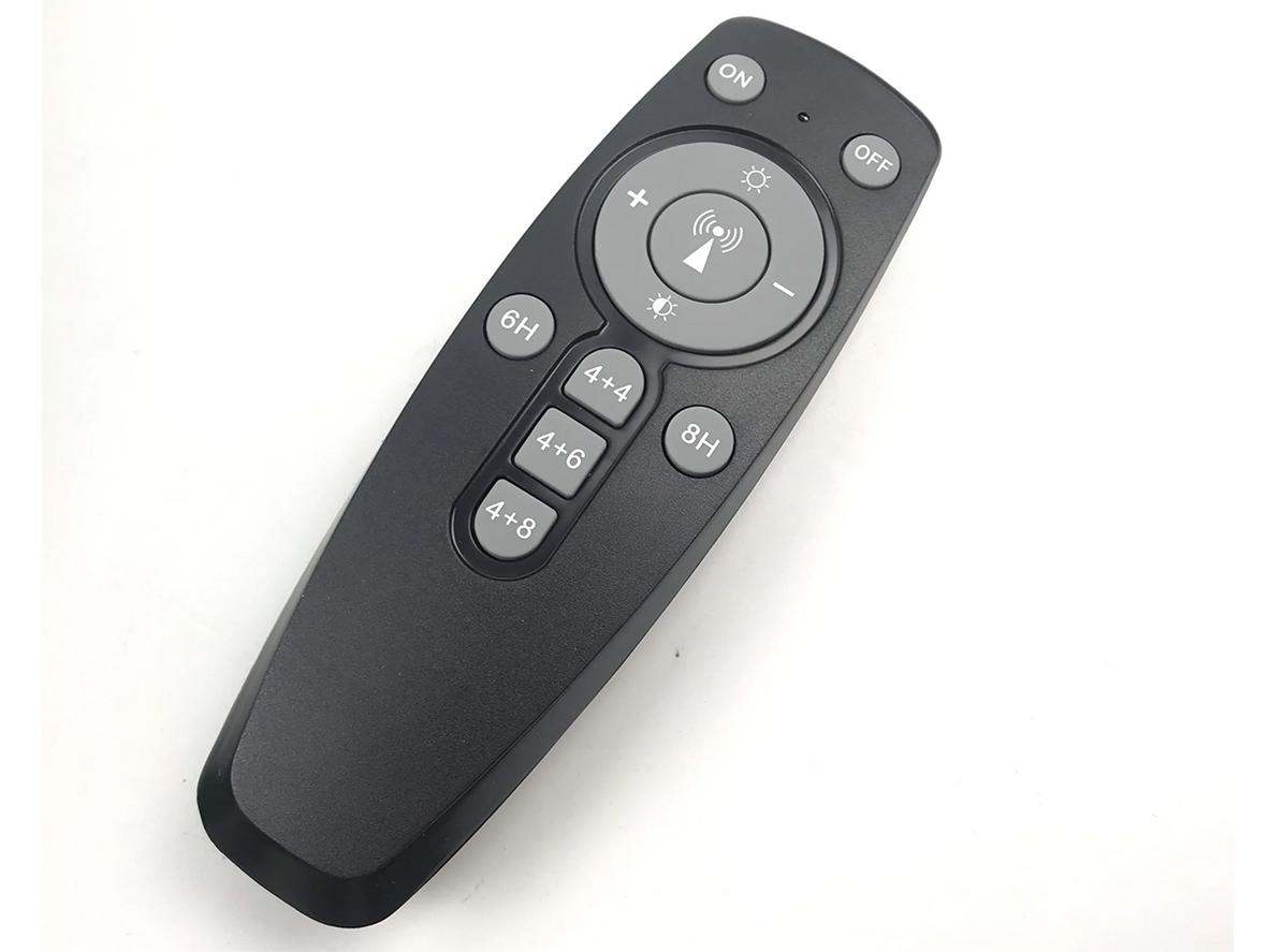 Pin 36.000 mAh kết hợp tấm pin 40W sạc nhanh hiệu quả.