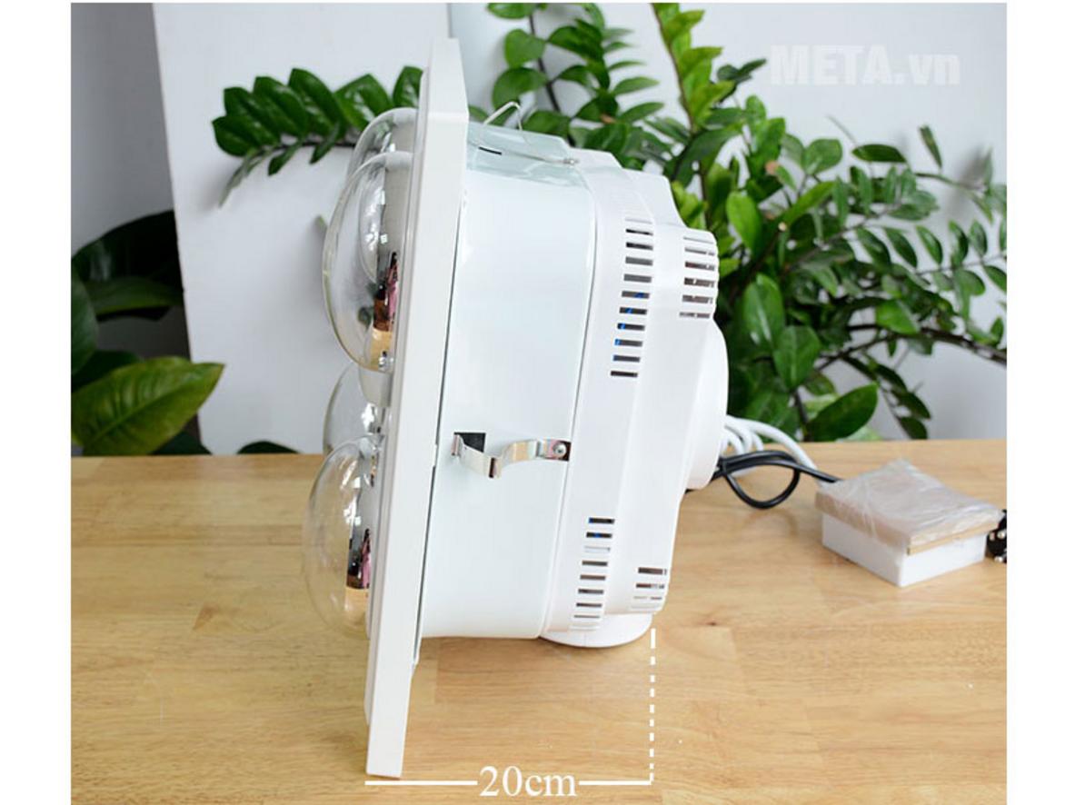 Quạt thông gió và đèn chiếu sáng tích hợp.