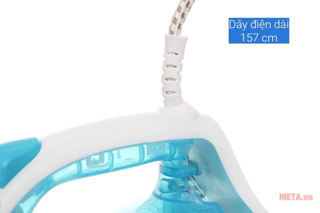 Công suất 1600W làm nóng nhanh, ủi tiết kiệm thời gian