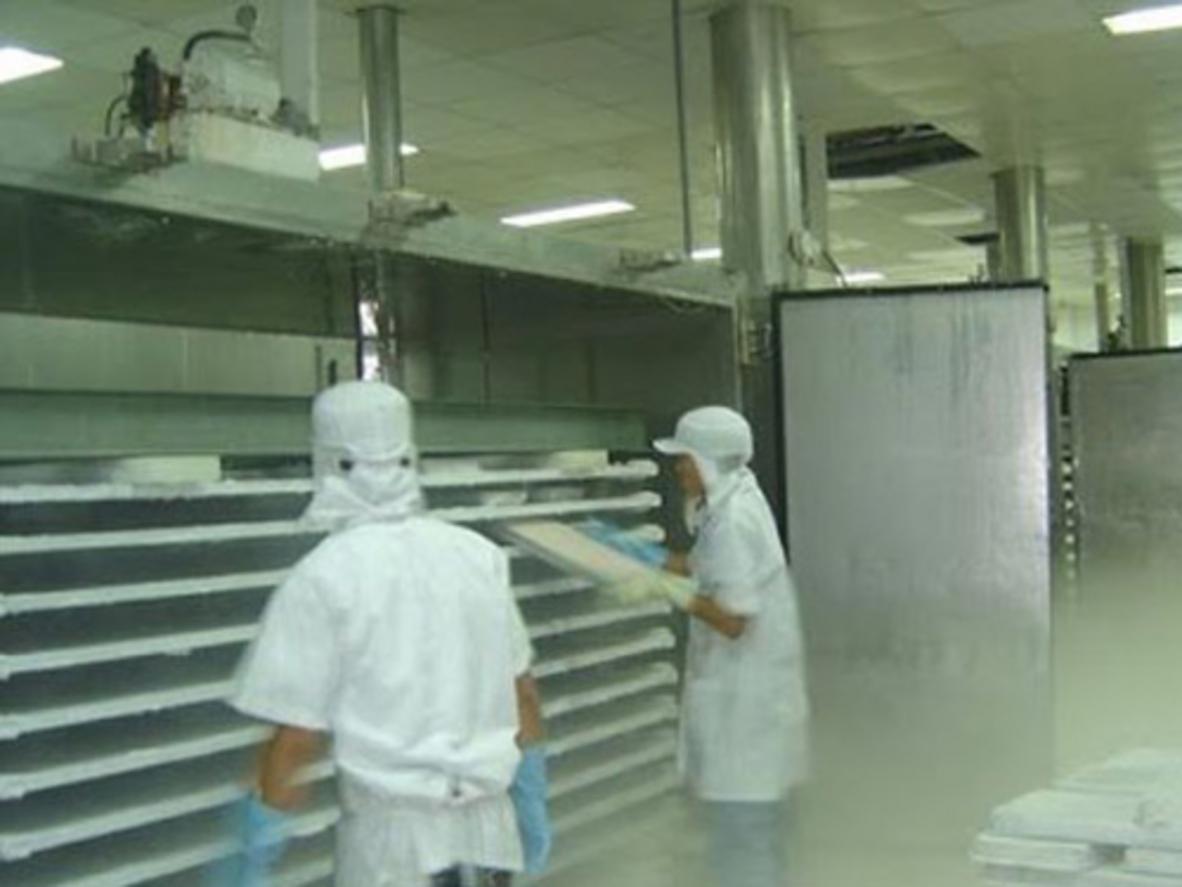 Thiết kế gọn, lắp treo tường/trần