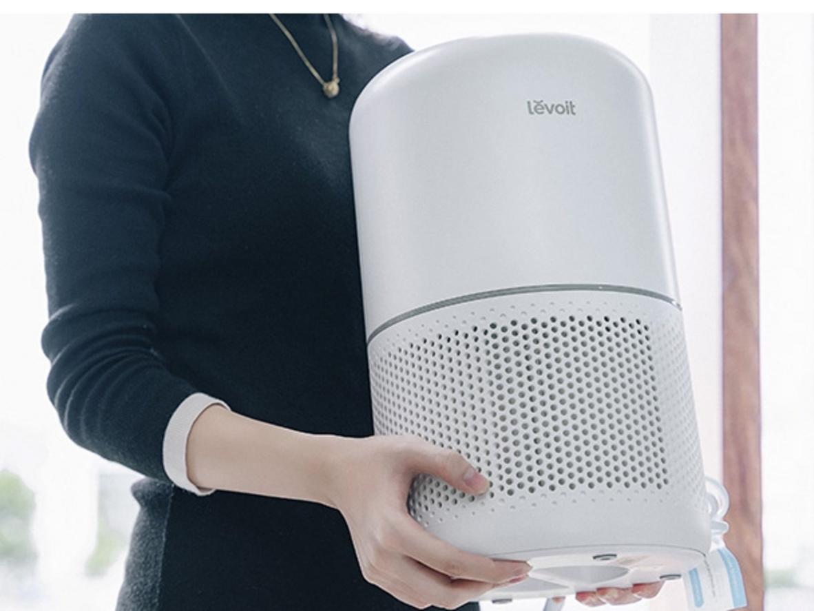 True HEPA H13 hỗ trợ giữ lại bụi mịn và tác nhân gây dị ứng hiệu quả.