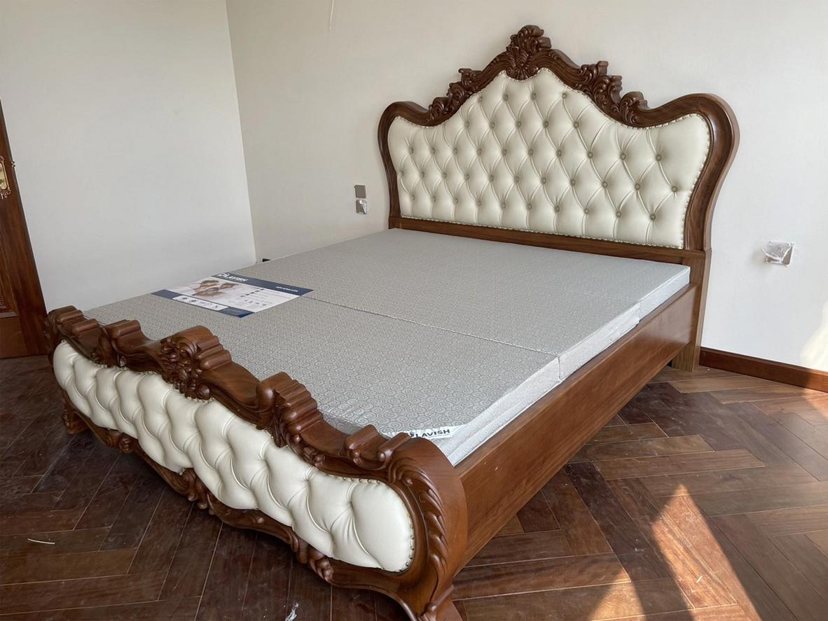 Vỏ gấm cao cấp — mềm mại, bền