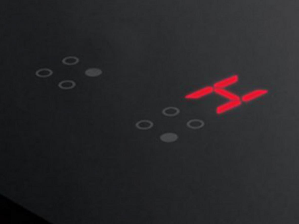 Vùng từ booster 2.4 kW giúp nấu nhanh hơn