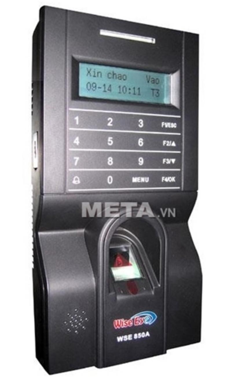 Nhận dạng vân tay nhanh của WSE-850A (ảnh minh họa) - thiết bị tại văn phòng hoặc xưởng sản xuất; imagePrompt: Close-up of fingerprint sensor with staff swiping finger, clear UI showing OK.