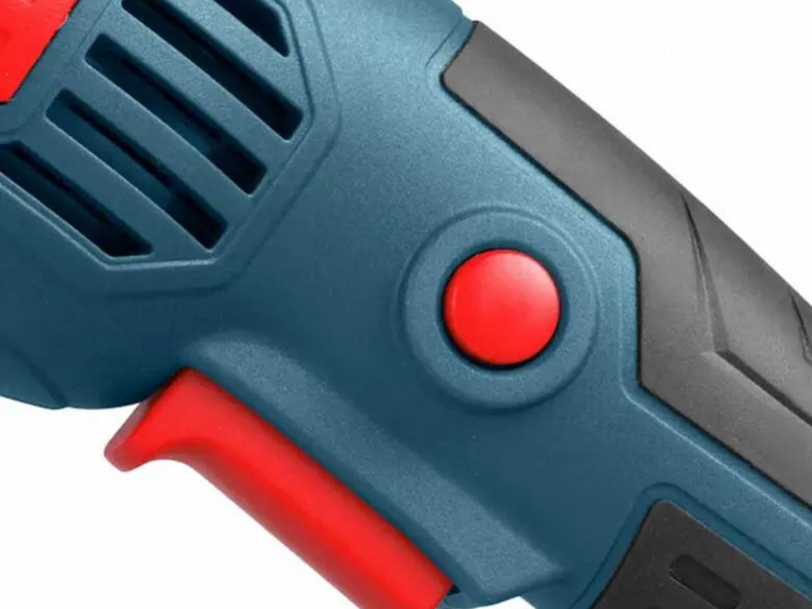 1000W giúp xử lý công việc cắt mài nhanh và ổn định.