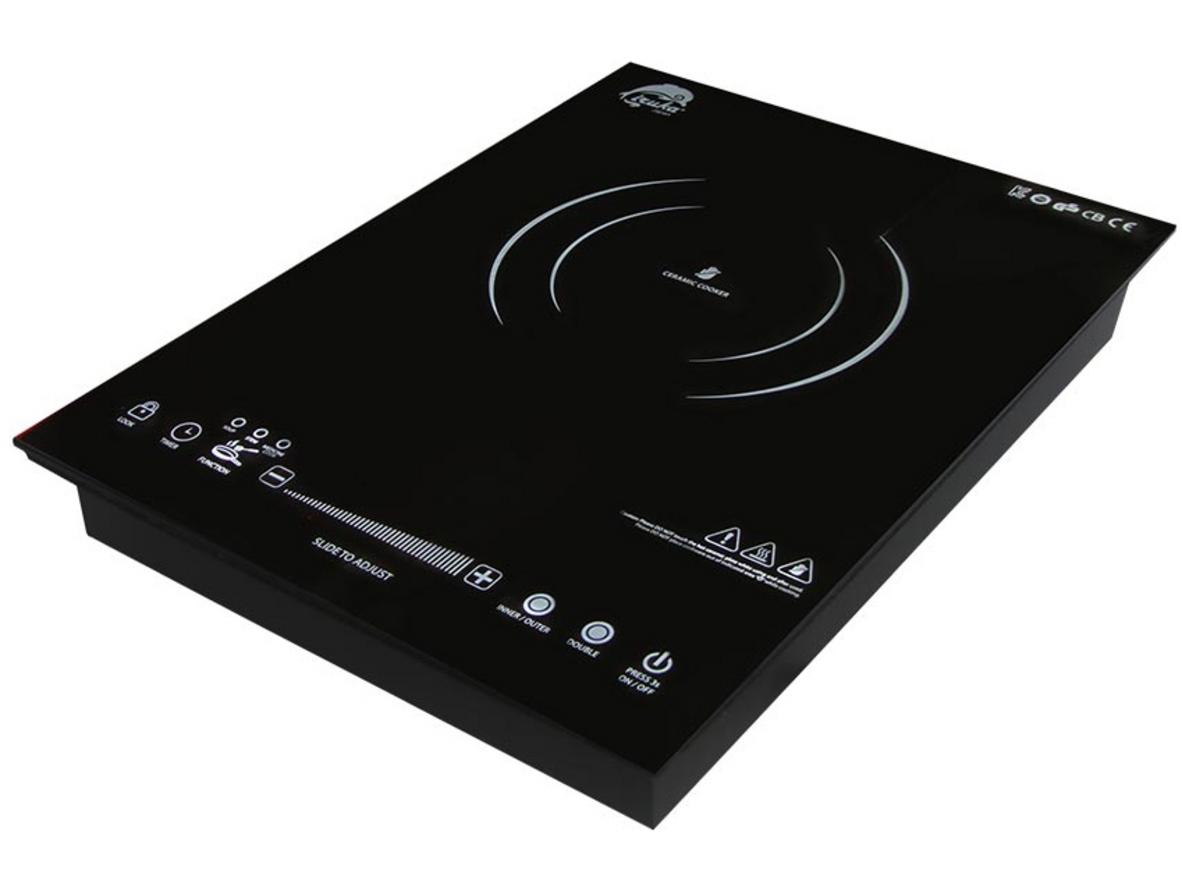 Công suất 2000W giúp nấu nhanh và ổn định.