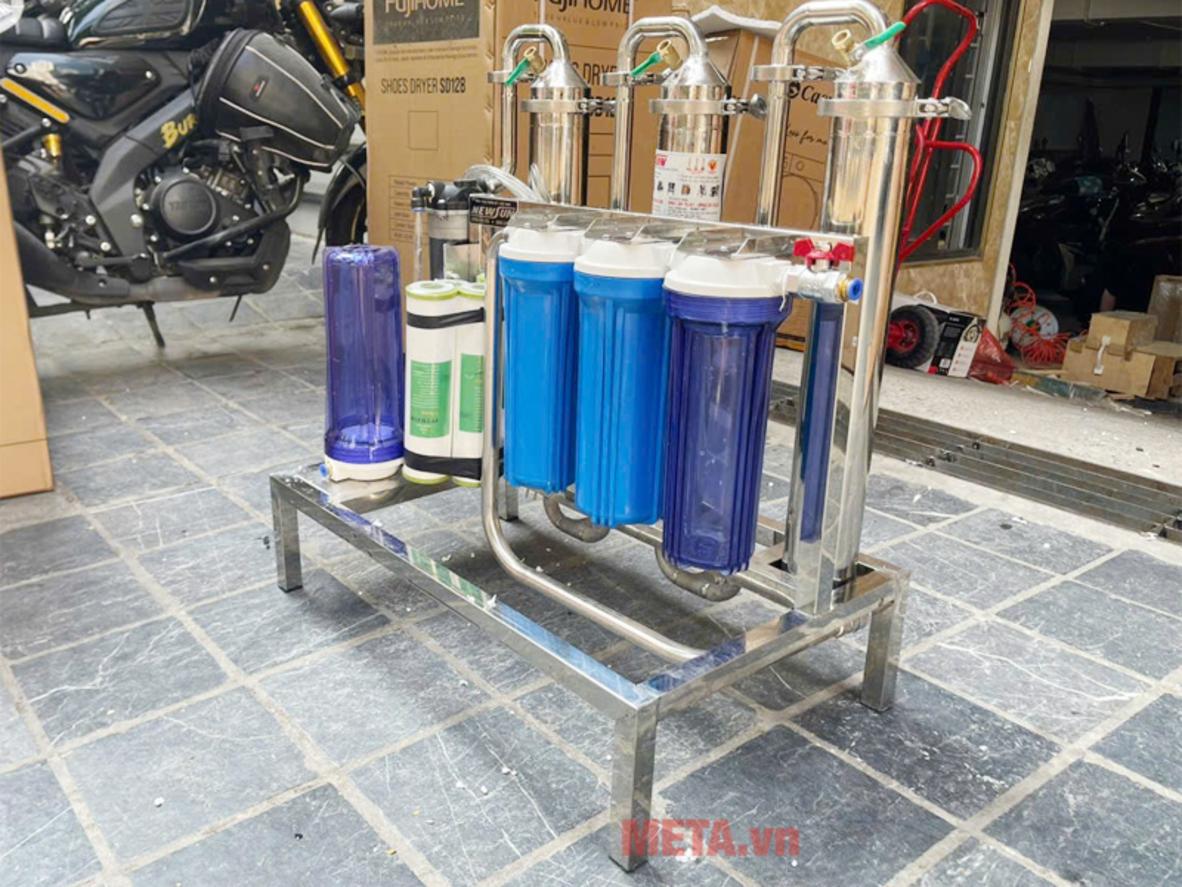 4 cột 10 inch với màng lọc 5 micron
