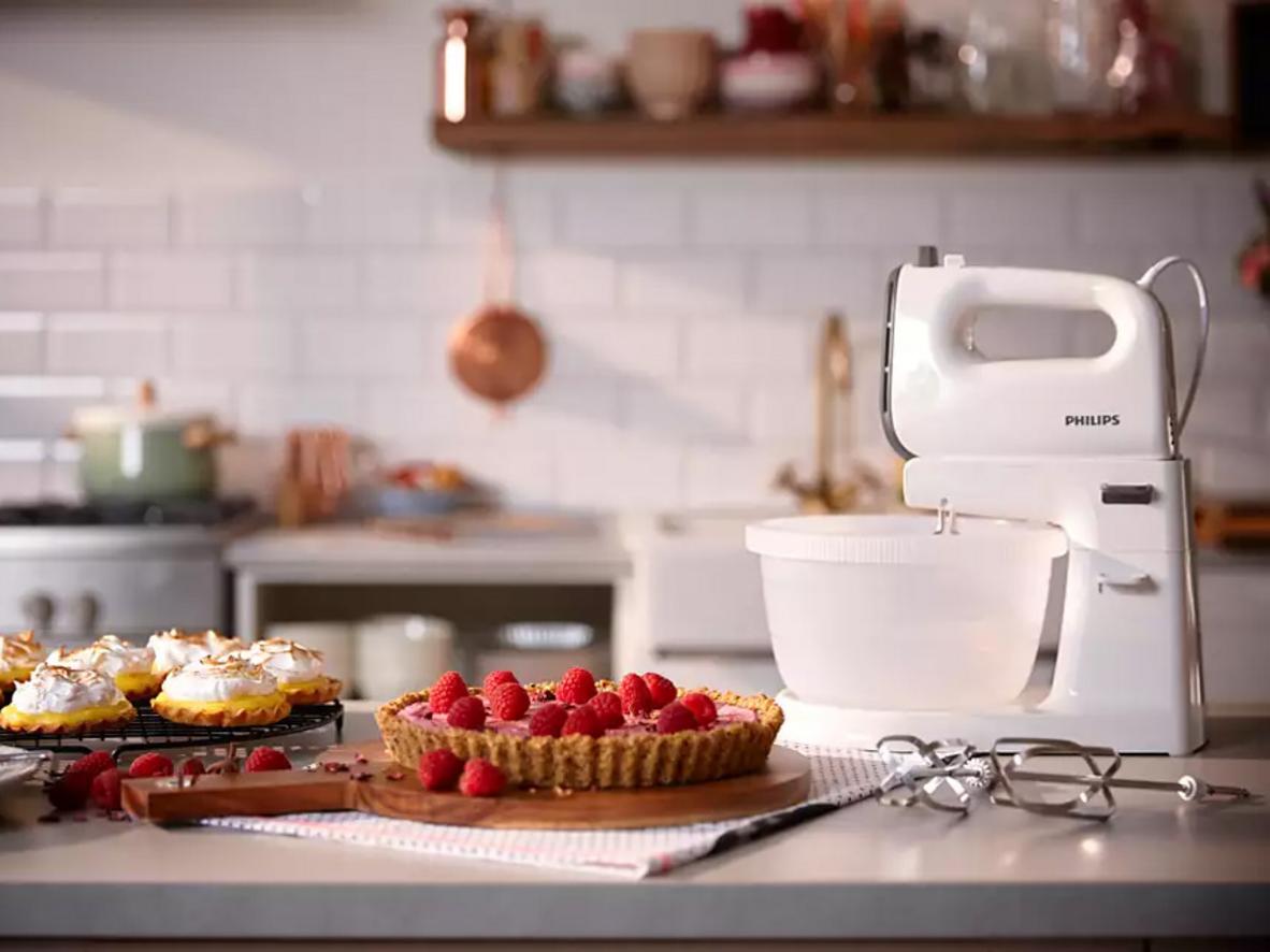 Công suất 450W cho khả năng đánh và trộn hiệu quả hơn