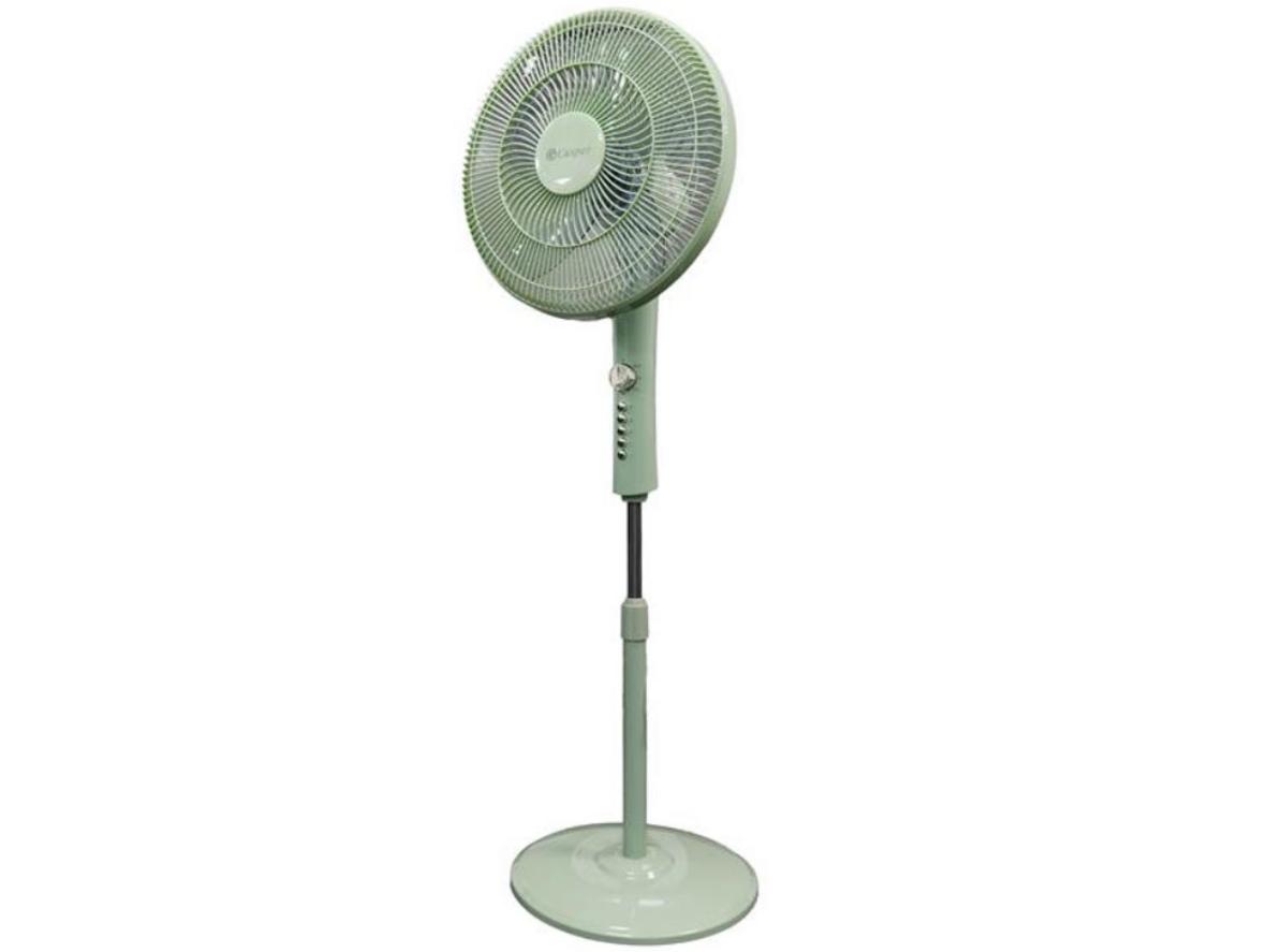 5 cánh quạt 38cm tạo gió mạnh và tỏa rộng.